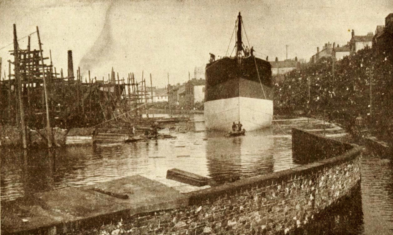 Maryport broadside launch into River Ellen ship Carl Sea Breezes 1927