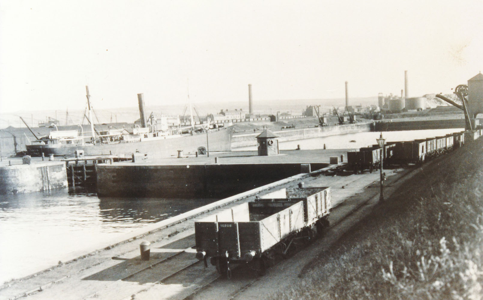 Maryport Harbour Senhouse Dock Coal Loading Crane With Rail Wago